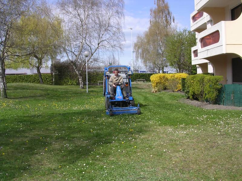 Tonte de pelouse par Nature et Paysage